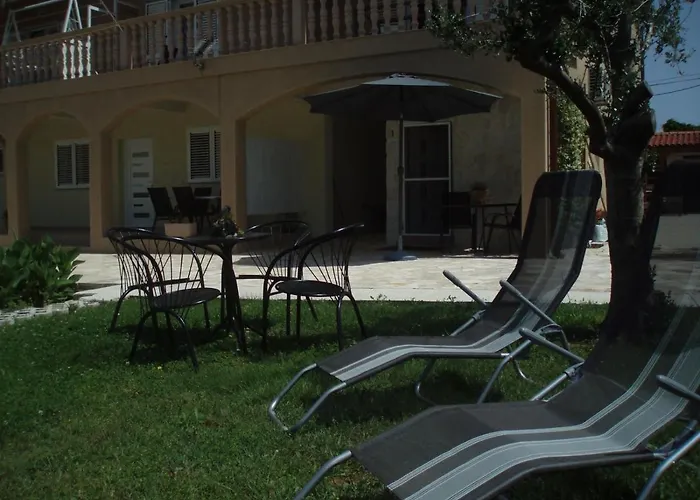 12957a Apartment Privlaka (Zadar)